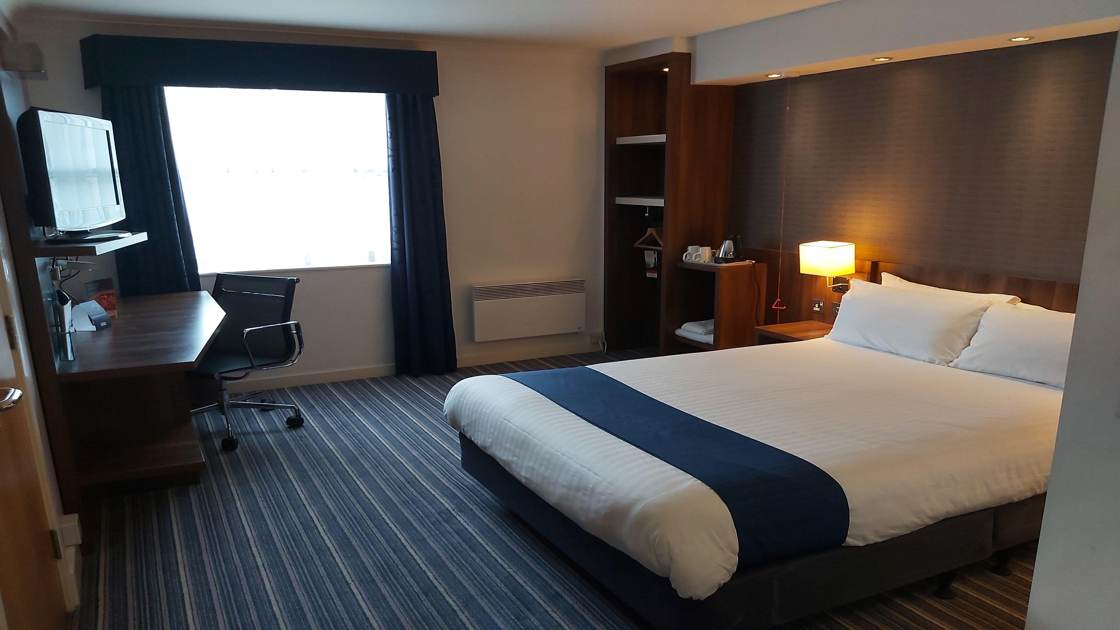 Holiday Inn Express London Gatwick Crawley, An Ihg Hotel Екстер'єр фото