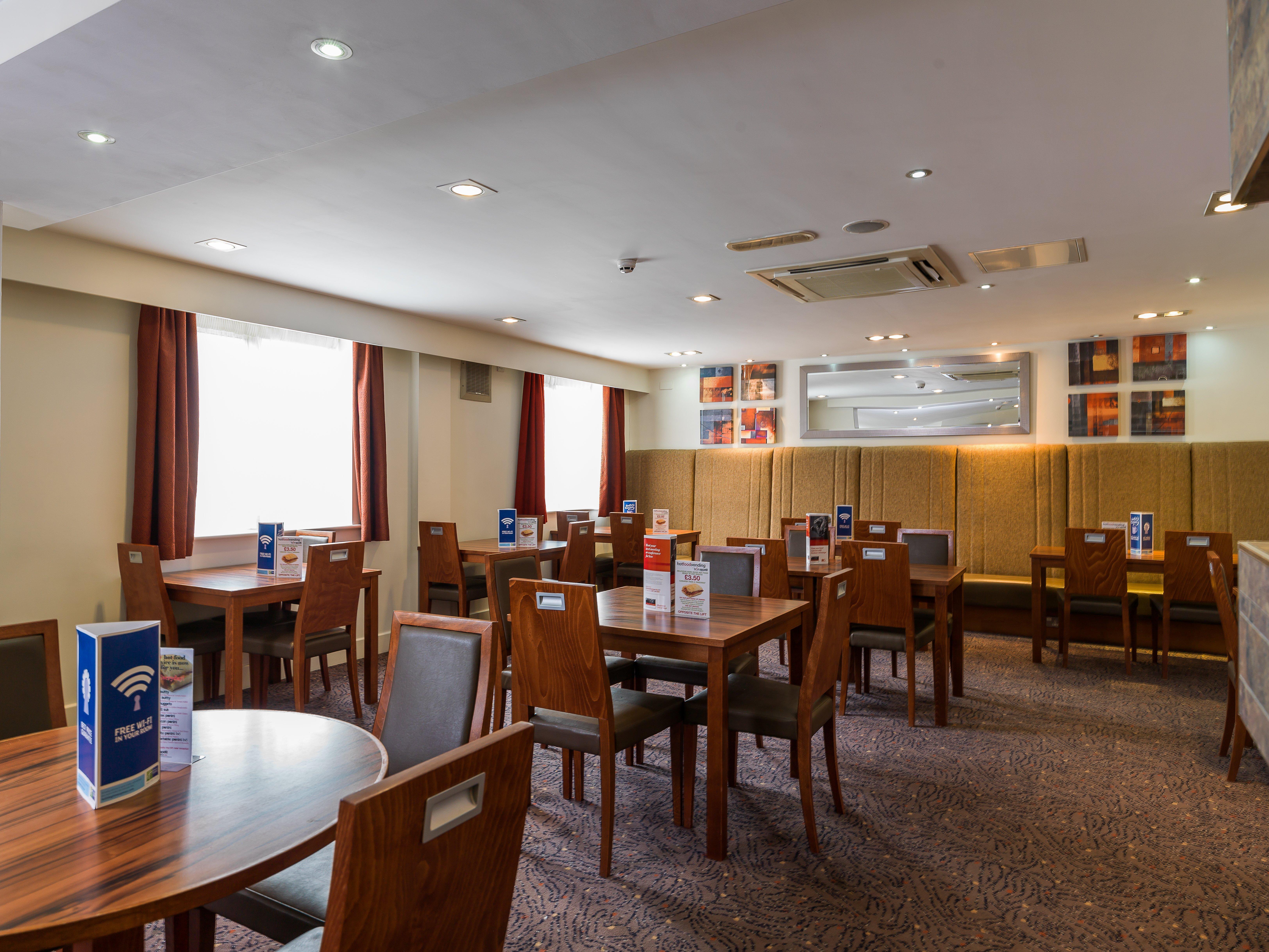 Holiday Inn Express London Gatwick Crawley, An Ihg Hotel Екстер'єр фото